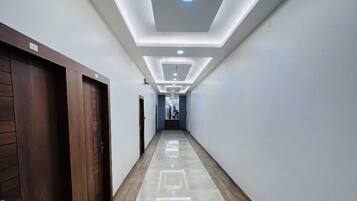 Deluxe Double or Twin Room, City View | 1 bedroom, minibar, free WiFi, bed sheets