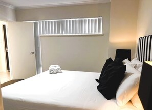 3 soverom, strykejern/-brett, wi-fi (inkludert) og sengetøy