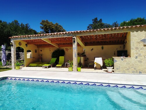 Chambre Indépendante Chez Particulier Avec Piscine Près des Gorges de L'hérault