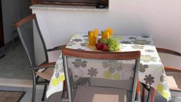 Apartment (One Bedroom Apartment with Balcony (3) | Balcony