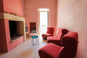 Living area - 3 Bedroom Private vacation home in Parabita (Parabita)