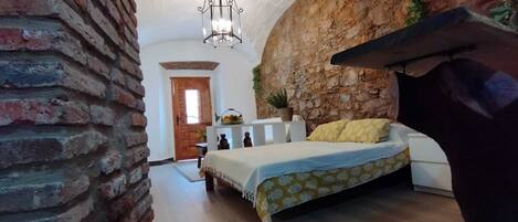 1 chambre, fer et planche Ă repasser, Wi-Fi, draps fournis