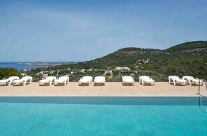 Outdoor pool - Cala Vadella Panoramic Retreat (Sant Josep de sa Talaia)