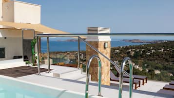 Kolam renang outdoor