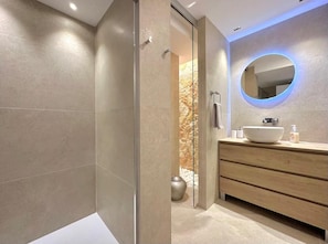 Suite, vue mer | Salle de bain