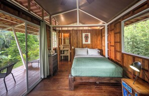 4 Schlafzimmer, Bügeleisen/Bügelbrett, kostenloses WLAN, Bettwäsche