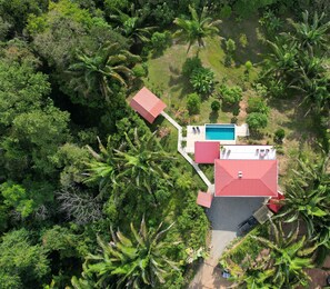 Exterior - Magnificent jungle hideaway with infinity pool near beach (Playa Hermosa)