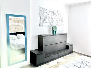 3 bedrooms, desk, iron/ironing board, travel cot