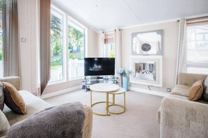 Apartment (2 Bedrooms) | Living area - Manor 5 Lodge - 2 Bedroom Lodge - Pendine (Carmarthen)
