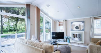Manor 5 Lodge - 2 Bedroom Lodge - Pendine