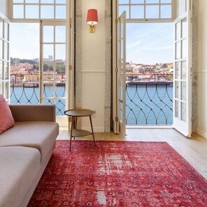 Apartment | 6 bedrooms, soundproofing - Oporto River Front (Porto)