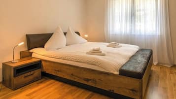 3 Schlafzimmer, Bügeleisen/Bügelbrett, WLAN, Bettwäsche