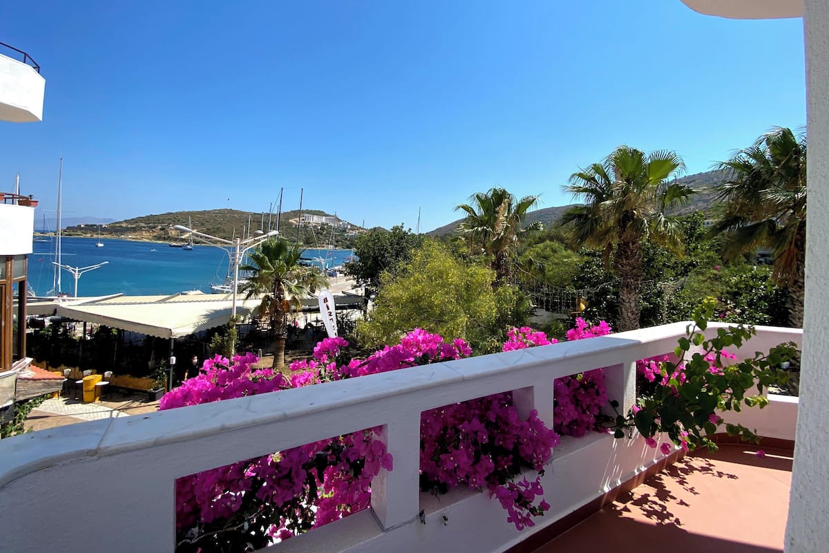 Standard Triple Room, Balcony, Sea View | Terrace/patio