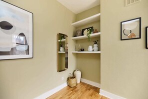 Exterior - The Waterlow Park Wonder - Trendy 2bdr With Study Room and Patio (London)