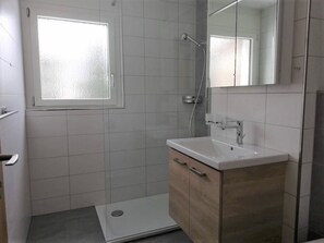 Bathroom - Floralpina by Interhome (Saas-Fee)