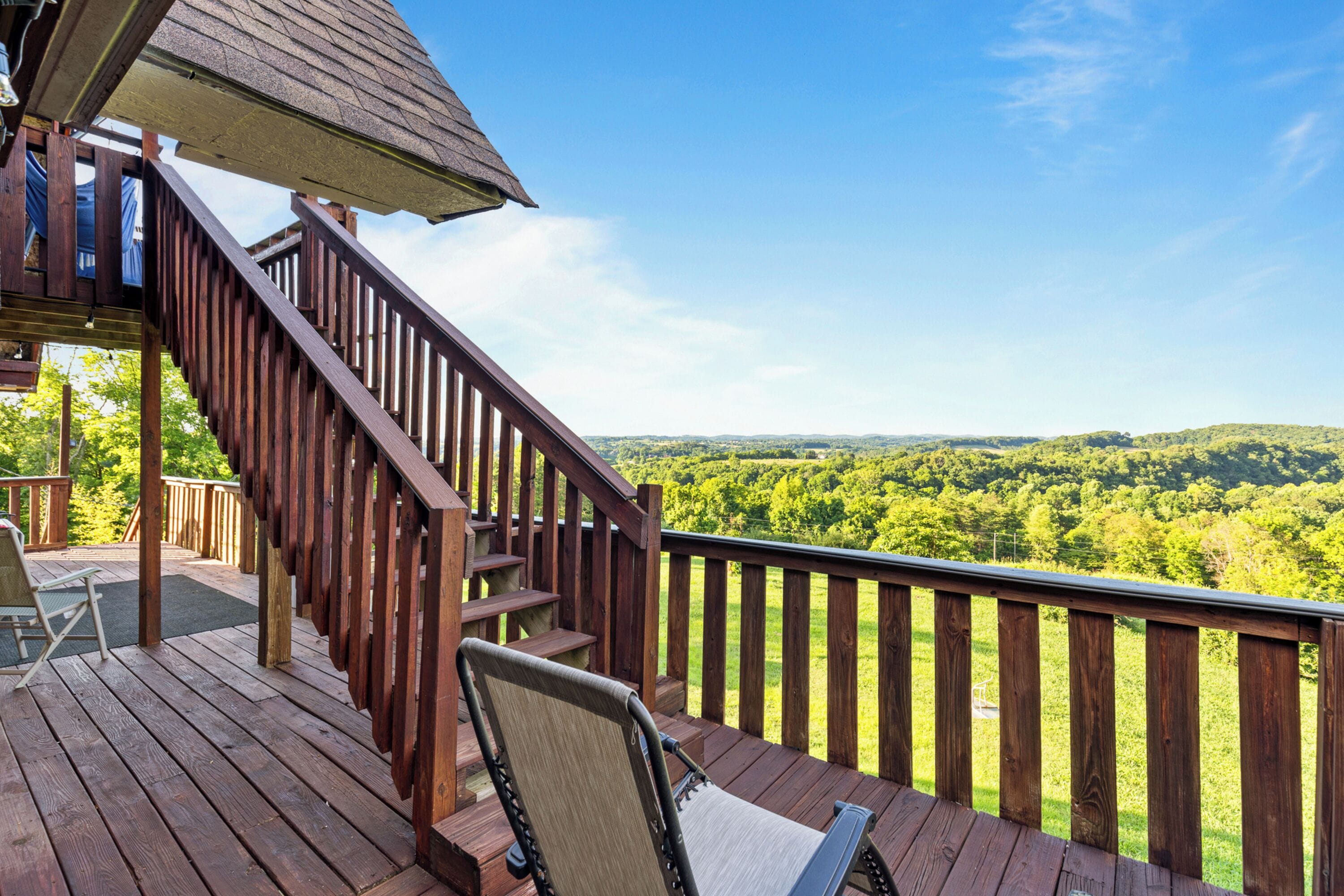 Signature Cabin, Multiple Beds, Non Smoking, Mountain View | Balcony