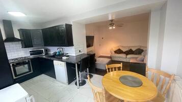 Apartment | Dining