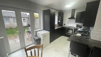 Apartment | Private kitchen | Fridge, microwave, oven, stovetop