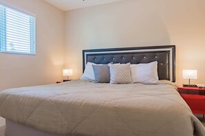 4 chambres, fer et planche Ă repasser, Wi-Fi, draps fournis
