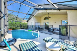Indoor pool, a heated pool - Home w/ Private Pool, Games Room ,Disney 12 miles! (Davenport)