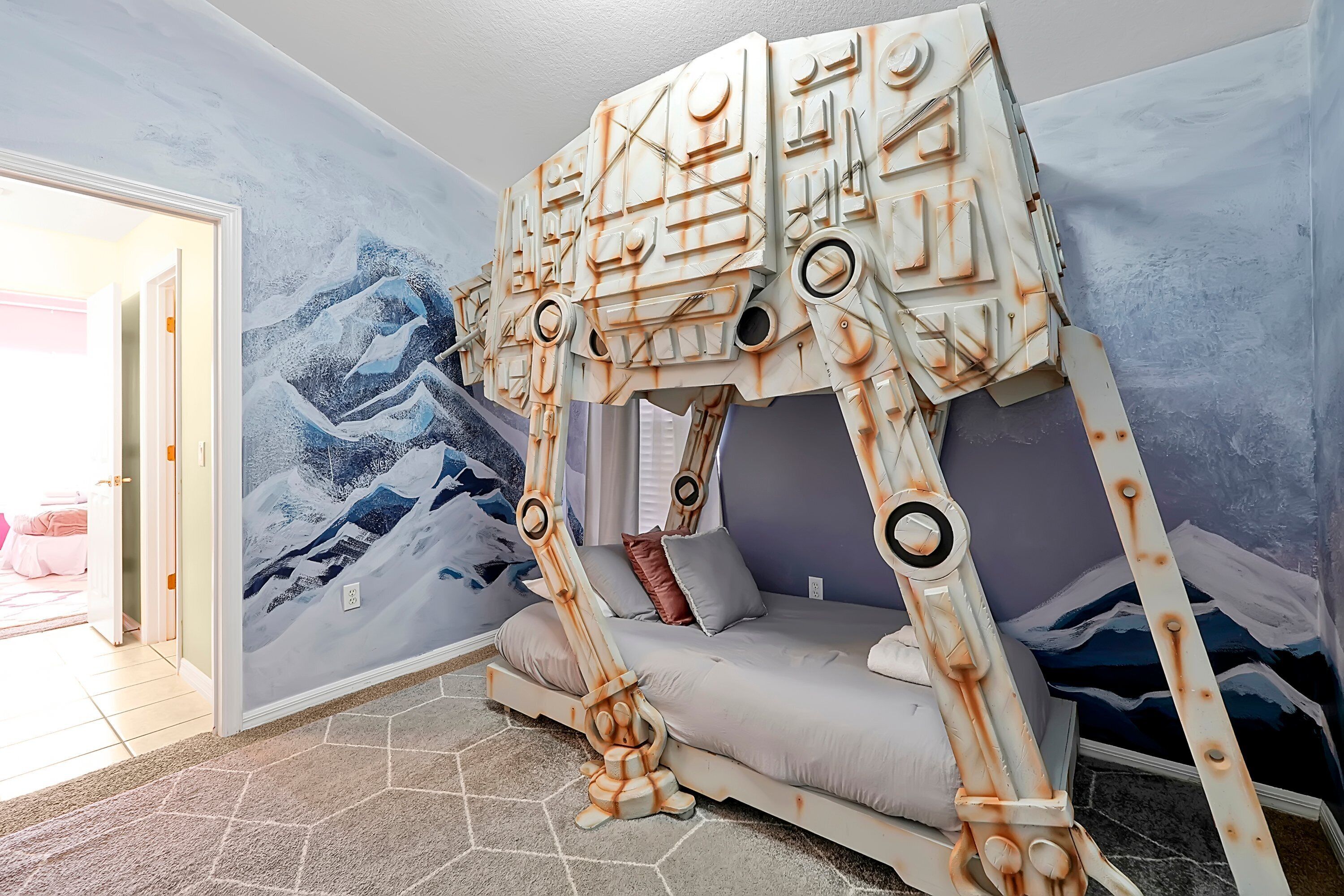 4 chambres, fer et planche à repasser, lit parapluie, Wi-Fi gratuit