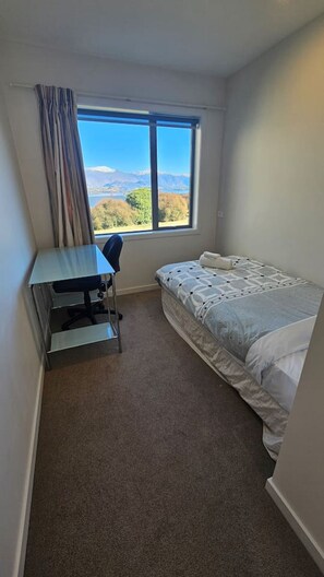 5 bedrooms, desk, iron/ironing board, travel cot