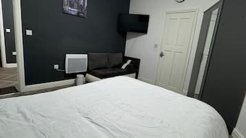 Apartment | 1 bedroom, free WiFi, bed sheets
