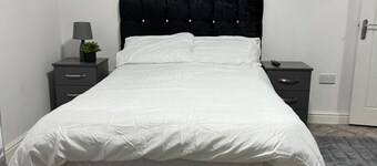 1-bed Apartment in Clifton Nottingham