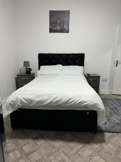 1-bed Apartment in Clifton Nottingham