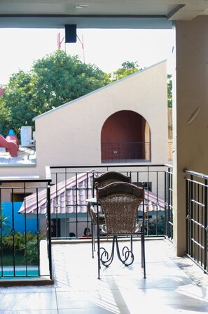Suite monolocale familiare | 1 camera, una scrivania, postazione laptop, Wi-Fi gratuito