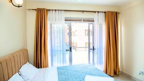 Apartment | 2 bedrooms, iron/ironing board, free WiFi, bed sheets