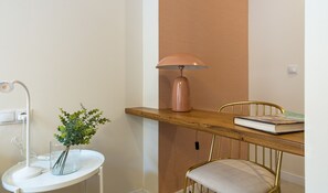 Interior - l'Explorador Andrés A - Estudio con encanto (Valencia)