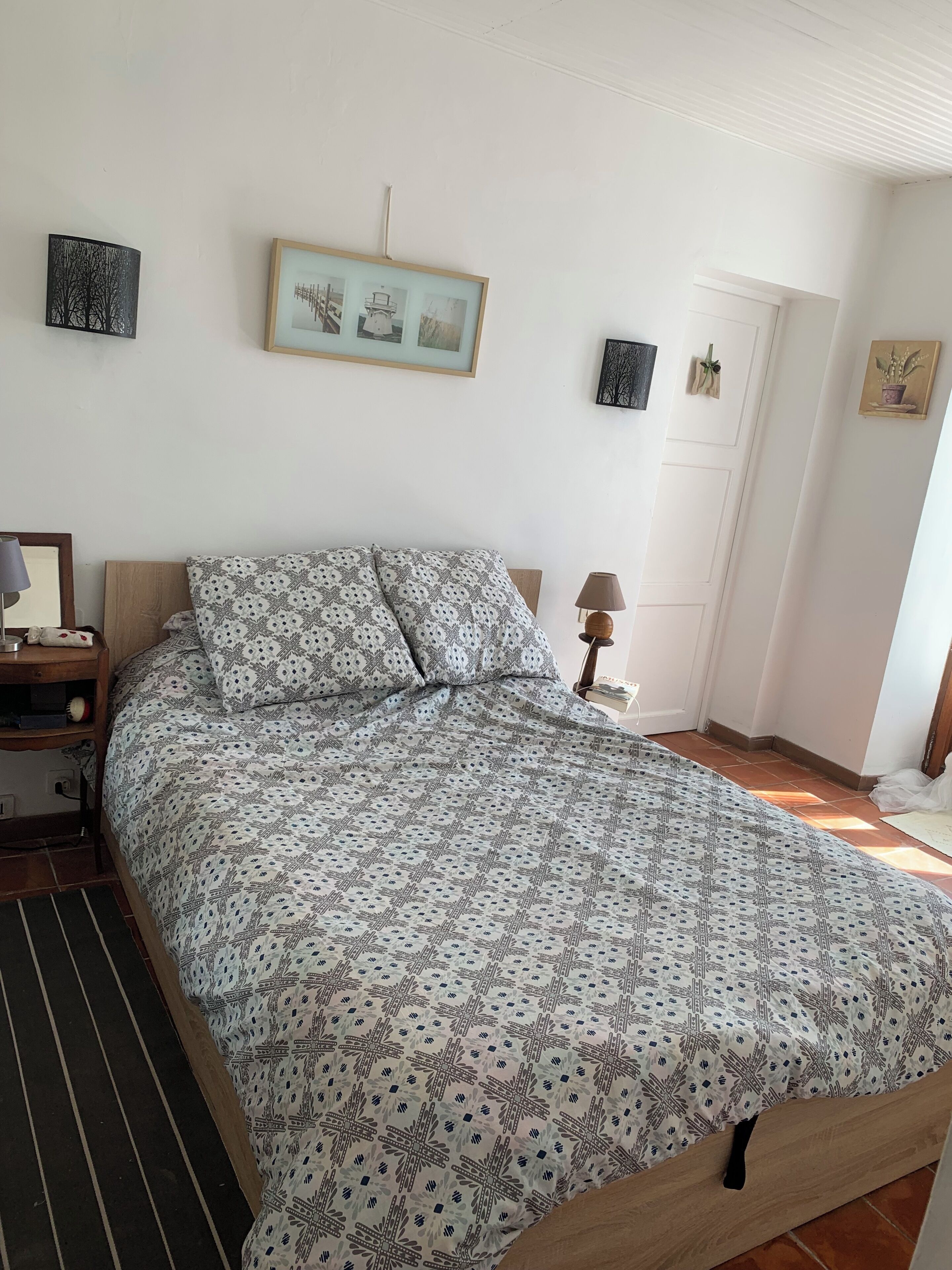 1 makuuhuone, silitysrauta/-lauta, Wi-Fi, vuodevaatteet