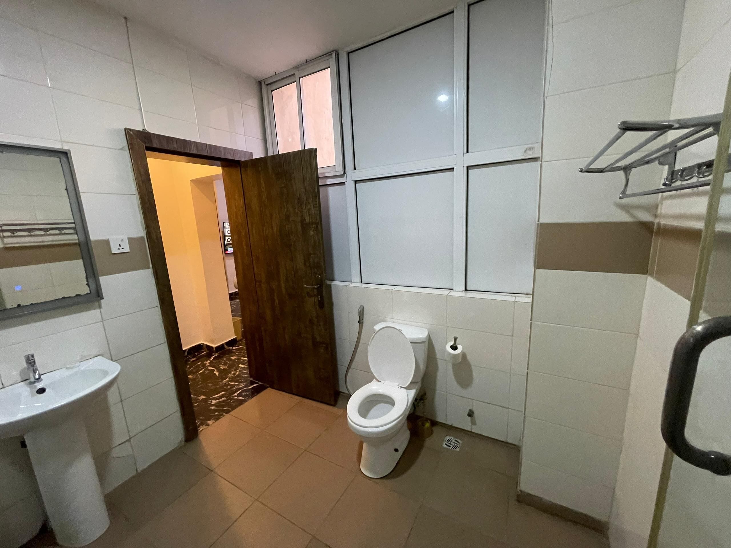 Family Room | Bathroom