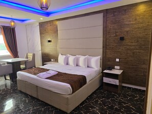 Habitación familiar | Escritorio y wifi gratis