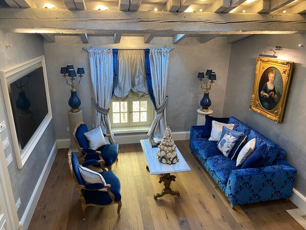 Suite La Principessa | Oleskelualue | LED-televisio