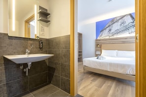 Set di cortesia gratuito, asciugacapelli