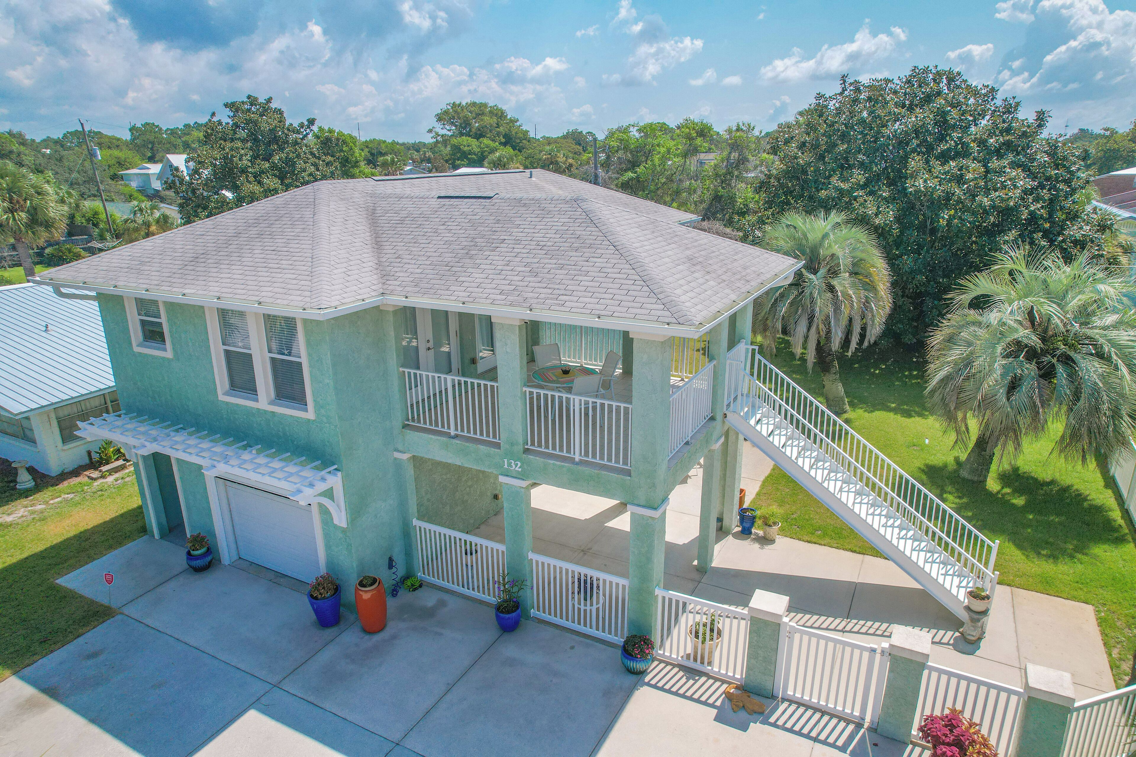 New! Iguana Palms - Private beach - Pet Freindly!