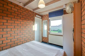 4 bedrooms, WiFi