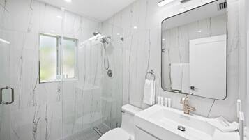 Apartment | Badezimmer