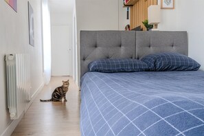 2 bedrooms, iron/ironing board, WiFi, bed sheets - À 5 Minutes des Quais de Seine ! Appartement de Charme en Plein Cœur du Marais (Paris)