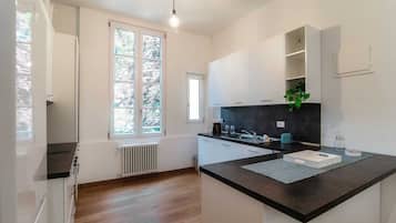 Apartment | Private kitchen | Full-size fridge, microwave, oven, stovetop