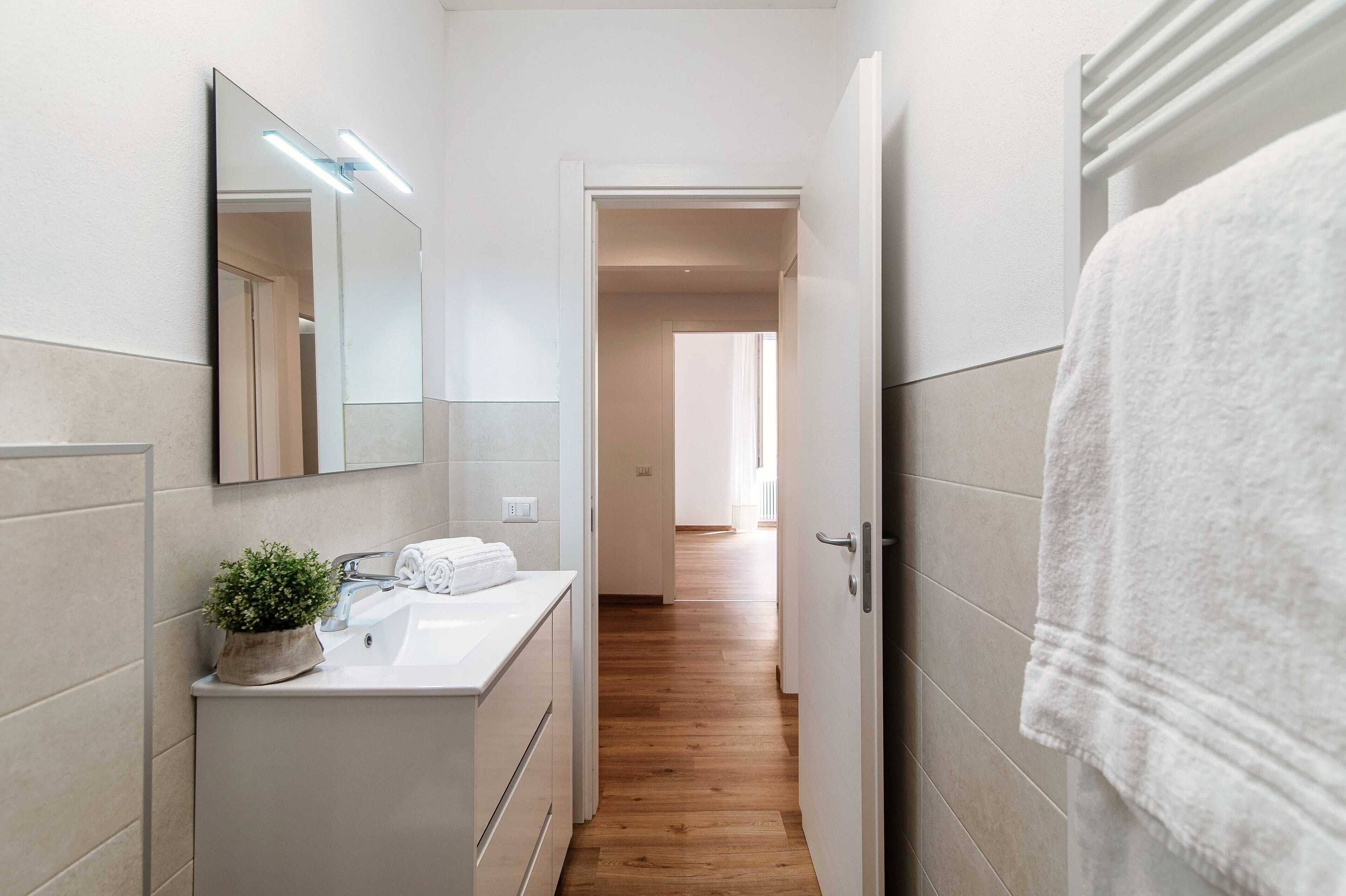 Apartment | Bathroom