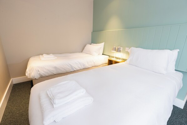 Free WiFi, bed sheets