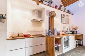 Private kitchen - Gite 3 Epis Chez LE Lutin (Issy-l'Évêque)
