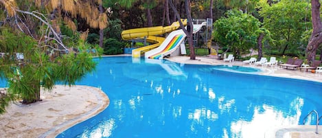 Seasonal outdoor pool