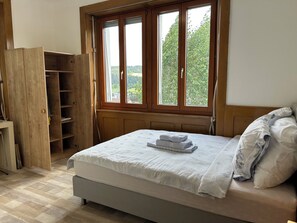 1 室のベッドルーム、アイロン / アイロン台、WiFi、ベッドシーツ