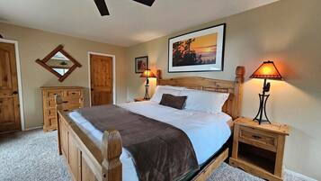 3 bedrooms, iron/ironing board, WiFi, bed sheets