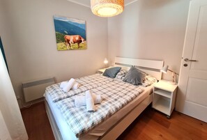 2 chambres, accès au Wi-Fi (inclus), literie fournie