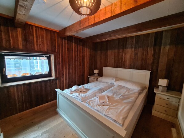 1 chambre, Wi-Fi gratuit, draps fournis